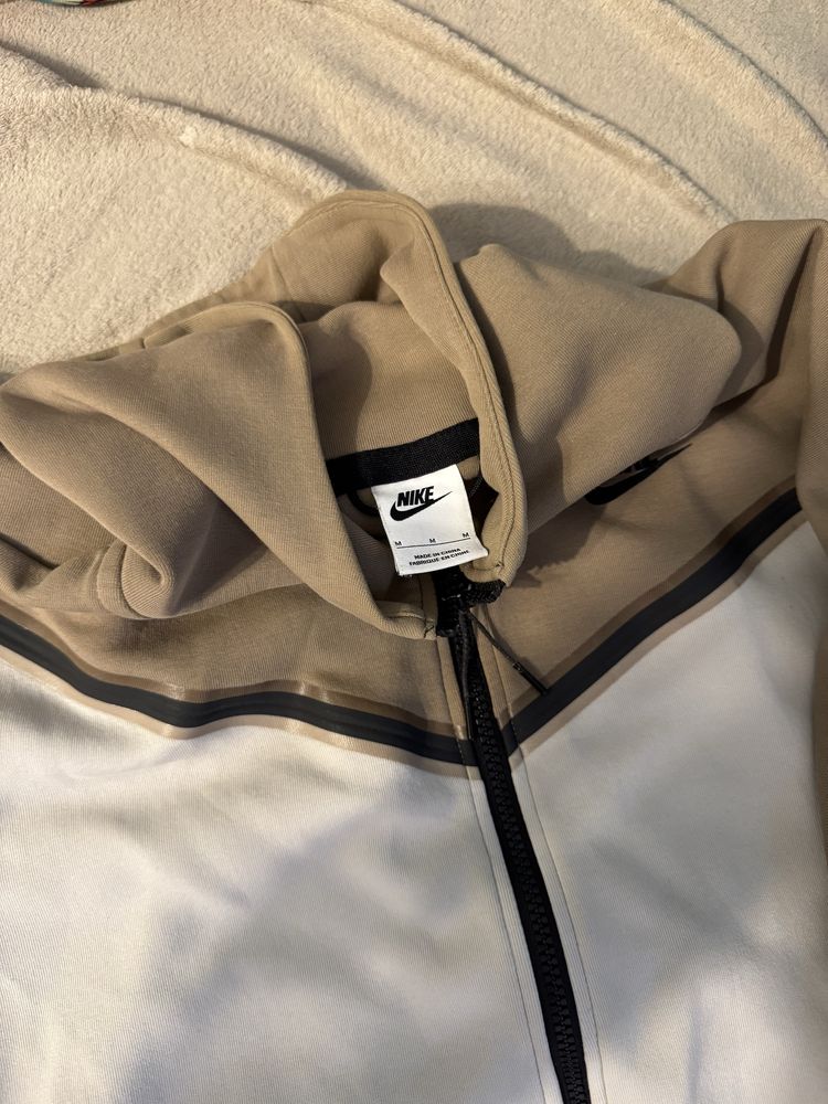 Nike tech fleece