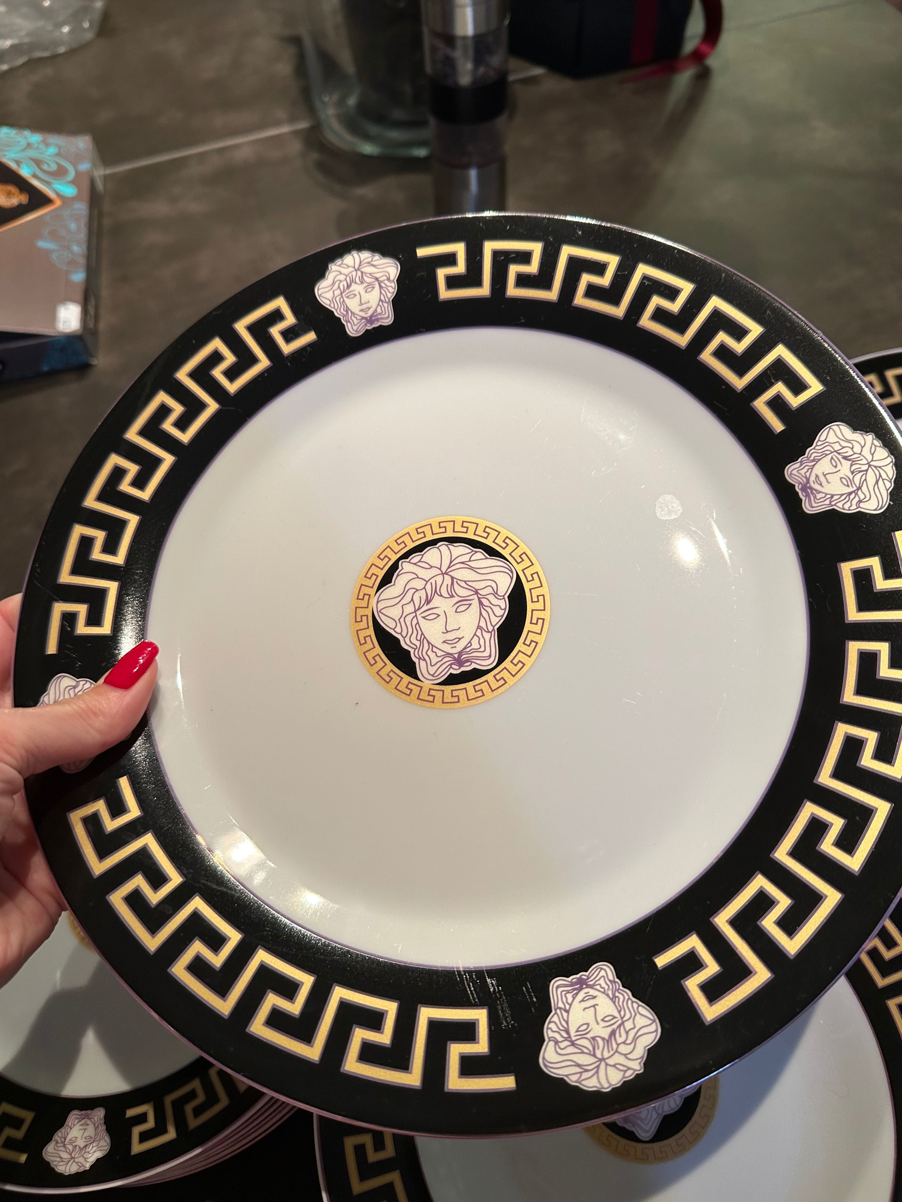 Чинии Versace 18 бр