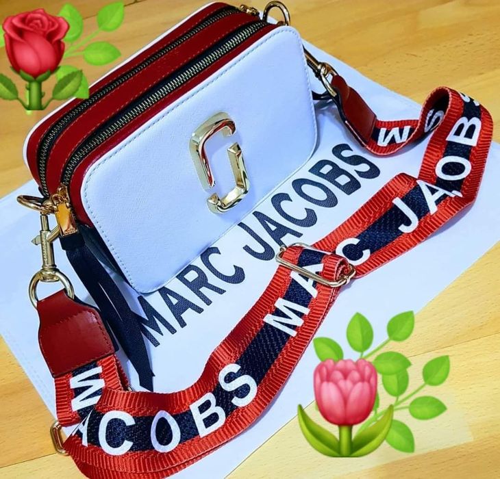 Geanta damă model crossbody, curea reglabila,saculet, etichetă