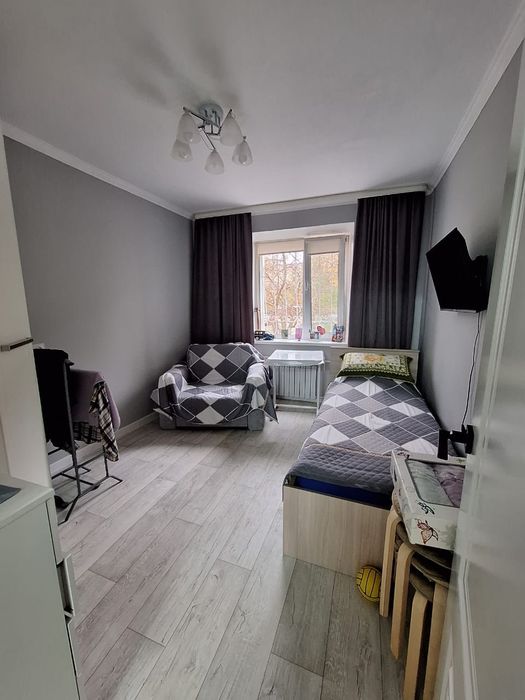 Продаётся 2 комн в 4 мкрне