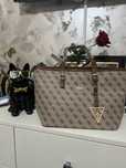 Geanta guess dama