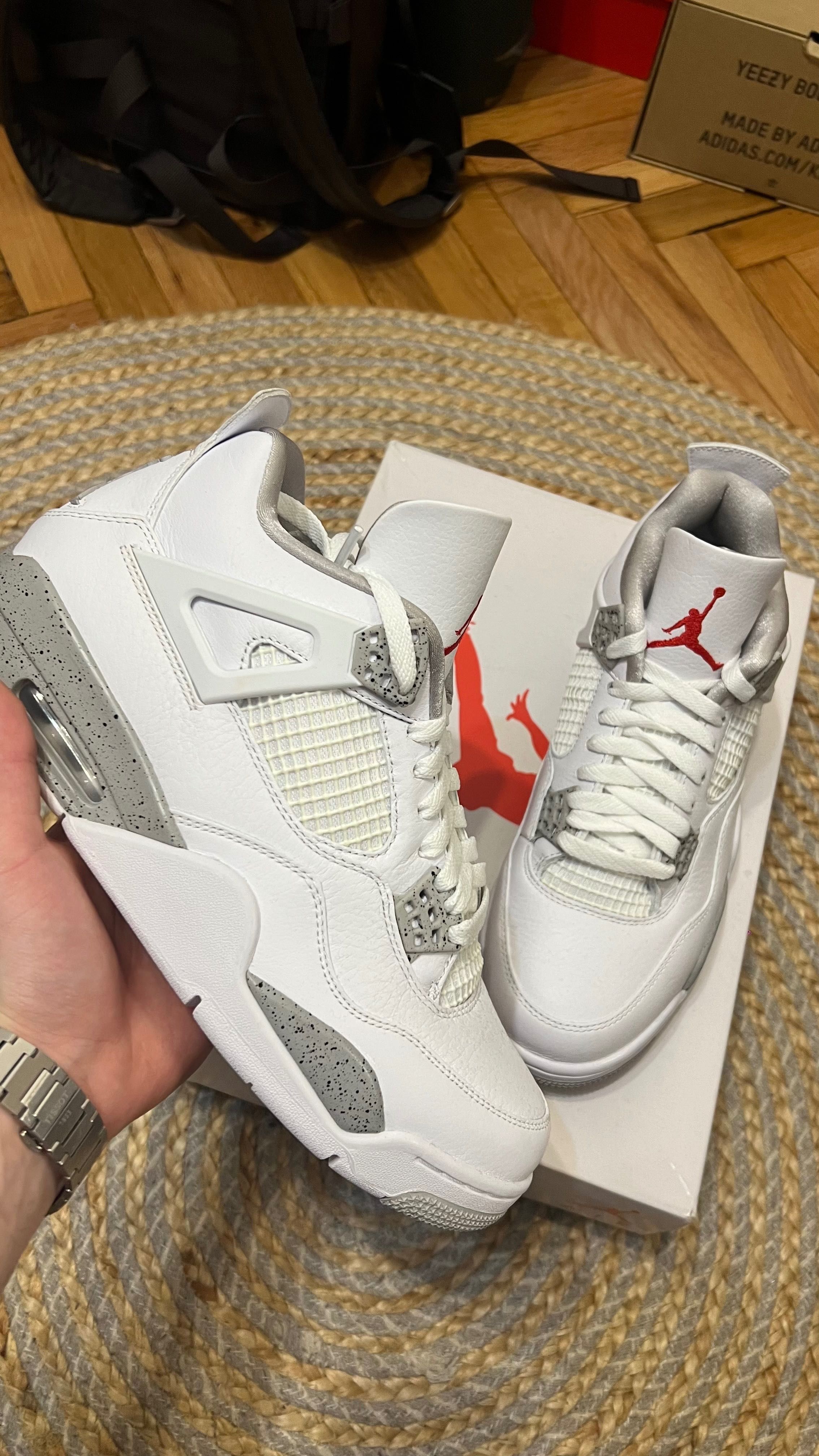 Air Jordan 4 Retro White Oreo