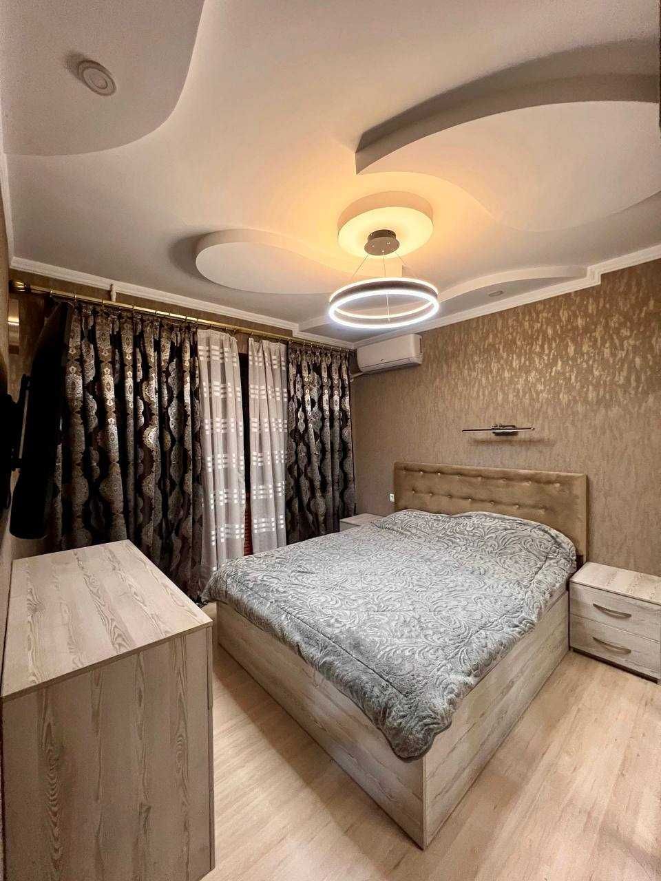 3-х комнатная квартира на Ц1, 145 школа, с ремонтом