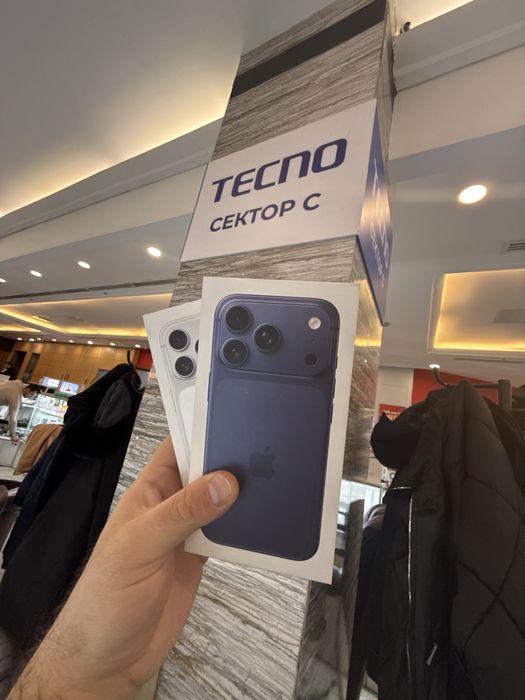 Iphone 17 pro 256 EAC синий белый