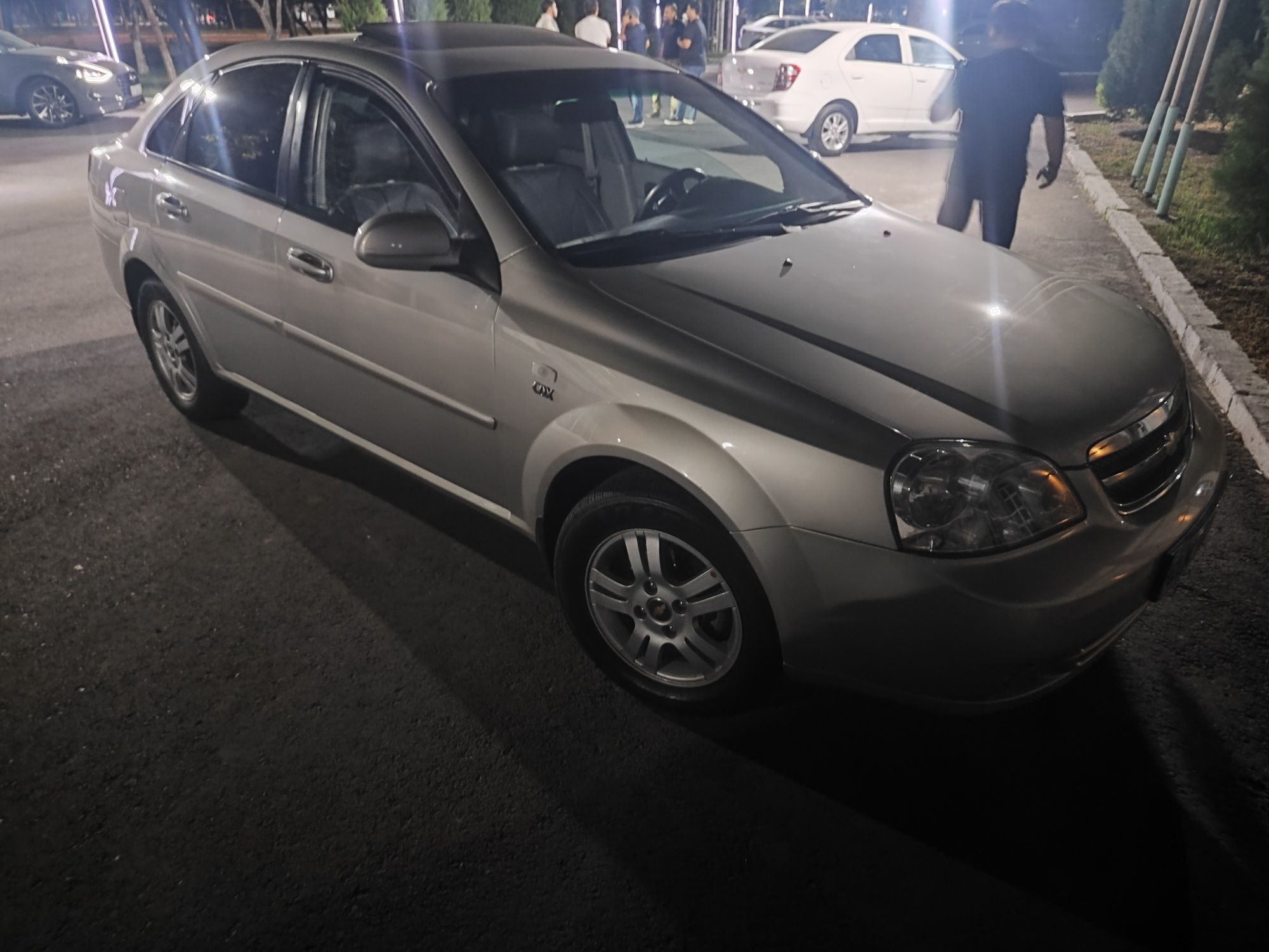 Сотилади 2009 йил