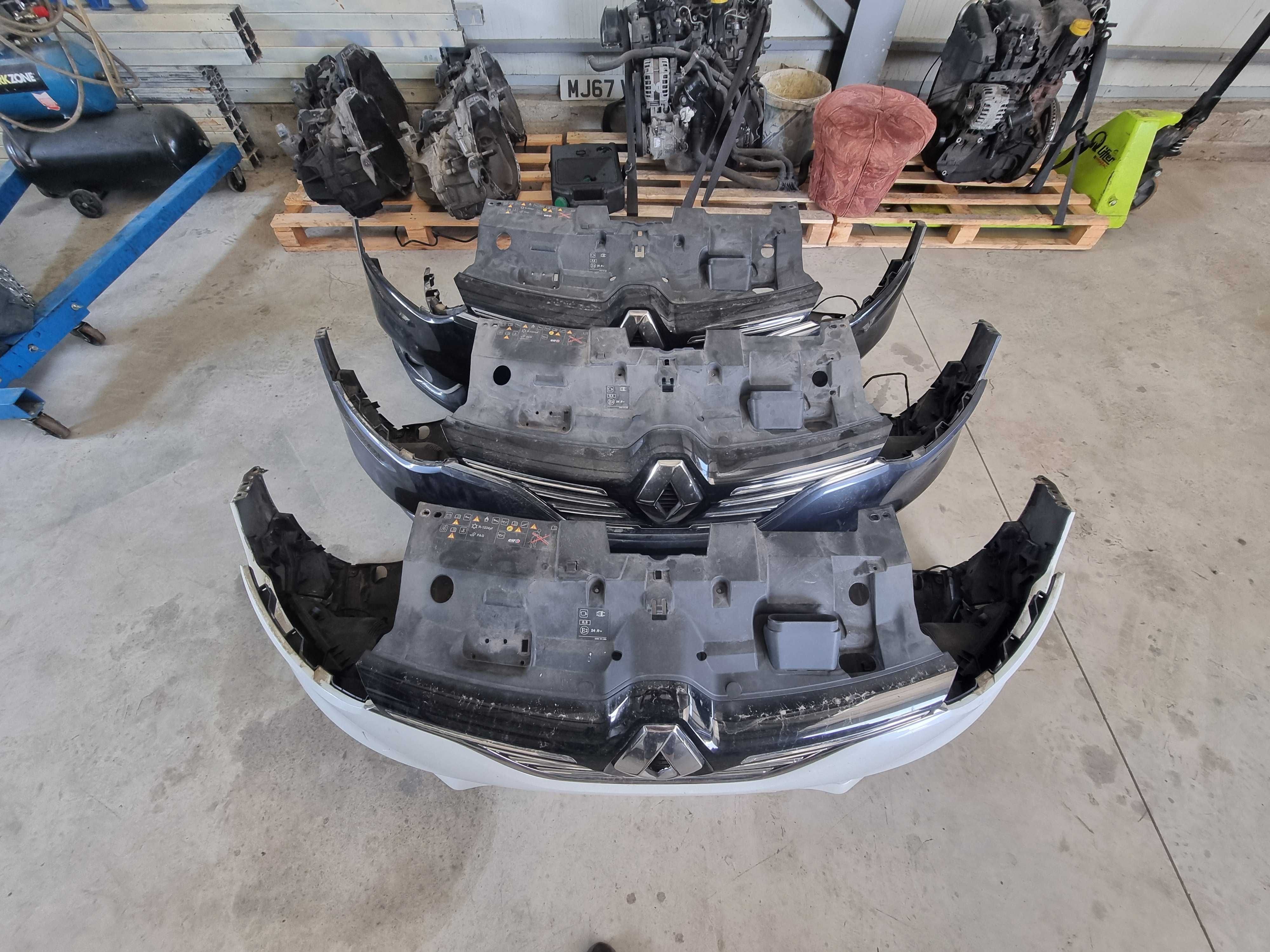 Bara fata alba Renault Megane 4 Break Hatchback Sedan 2017-2022