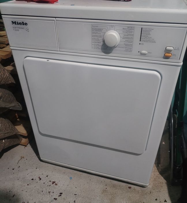 Uscator rufe Miele T8302