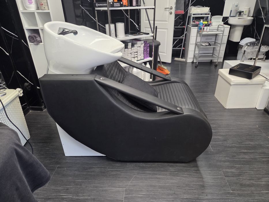 Измивна колона за салон