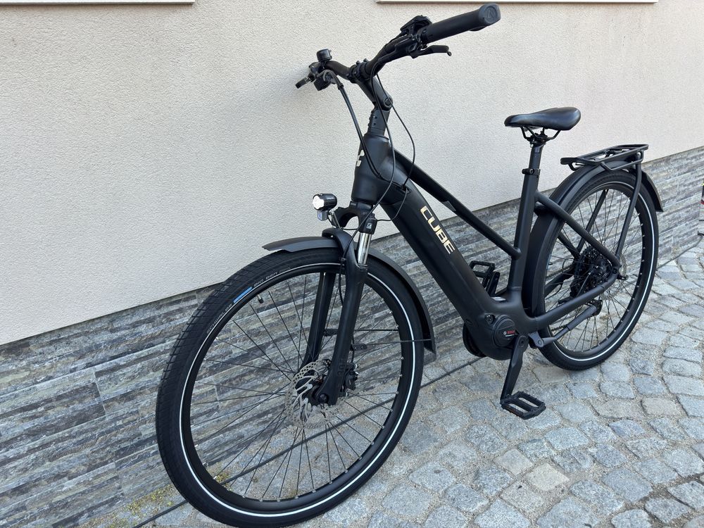 Електрически велосипед Cube Touring Pro размер: 28/50см