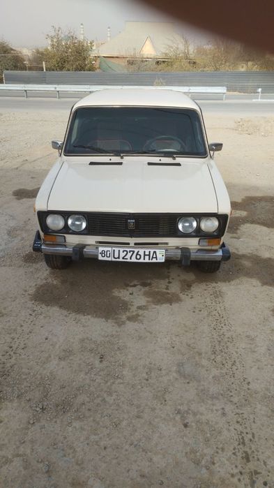 Mashina zoʻr xolada