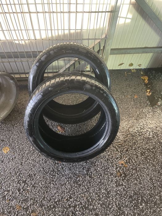 Летни гуми  - 245/40/17 , карани 3 месеца , Дот - Декември 24г.