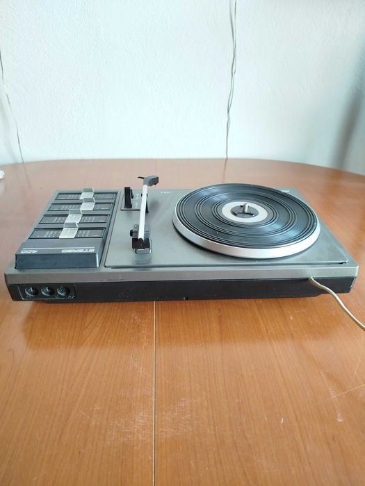 Pick-up Philips model 22 AF 400 cu amplificare interna! Made in France