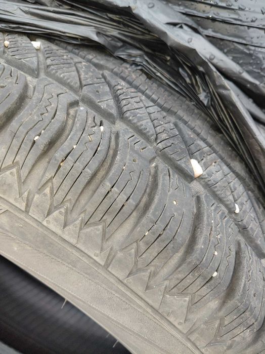 Зимни гуми 245 70 16
