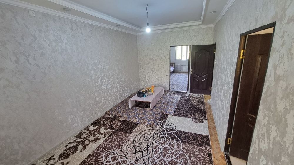 Kvartira sotiladi srochniy 
Ориентир: Ал хоразмий круг, Саййох хоте