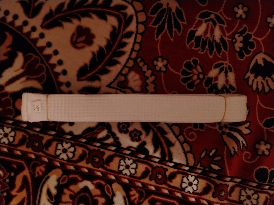 «Пояс для единоборств белый»