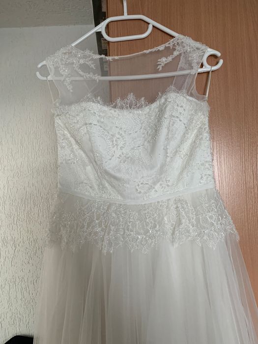 Rochie mireasă de vânzare