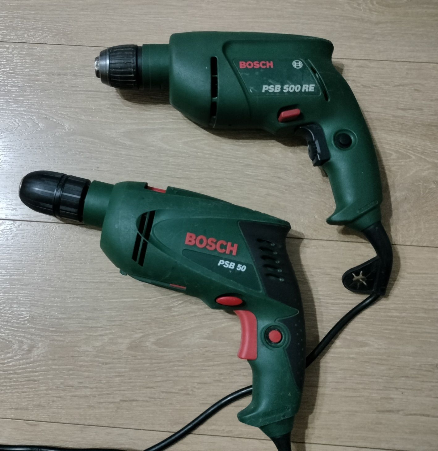 Vând bormașină Bosch cu percuție (2 bucăți)