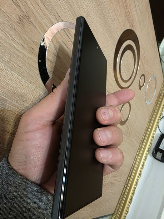 Samsung S23 ULTRA- 512, FARA zgarieturi