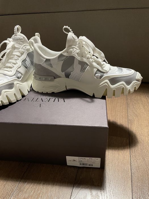 Valentino Garavani обувки