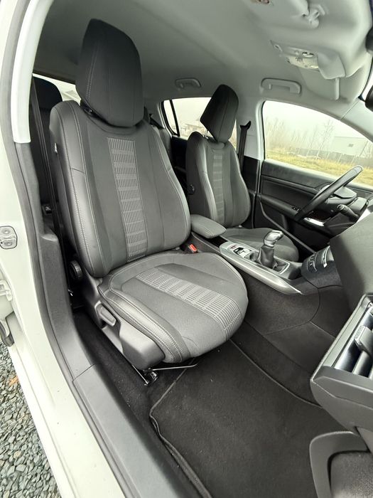 PEUGEOT 308 / 2017/ 1.2 Benzina /130 cp/ 37000 km!