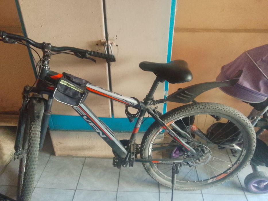 Velosiped 29 kuryerlar uchun holati zor