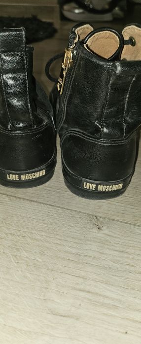 Love Moschino  сникърси