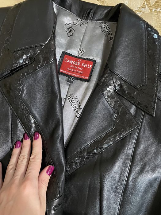 Кожаная куртка новая ( не ношеная )