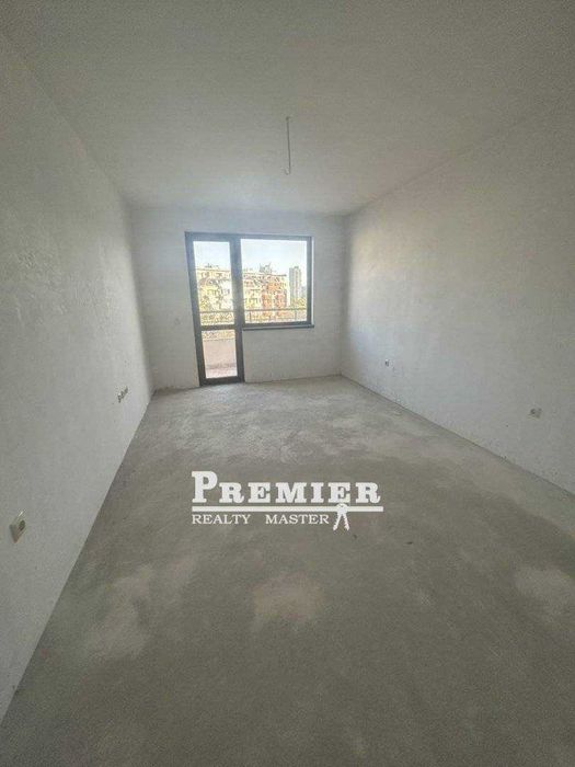 Продава се Тристаен апартамент в Бургас, Изгрев - 120 кв.м за 1649 €/кв.м - Снимка #1