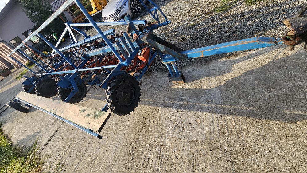 Semănătoare ceapa 15 randuri