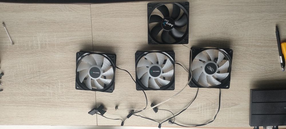 Продам корпусные вентиляторы