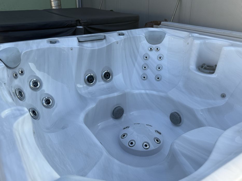 Jacuzzi Sundance Spa piscină ciubăr