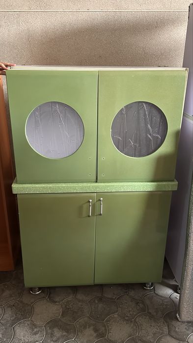 кухонный гарнитур с мраморной отделкой