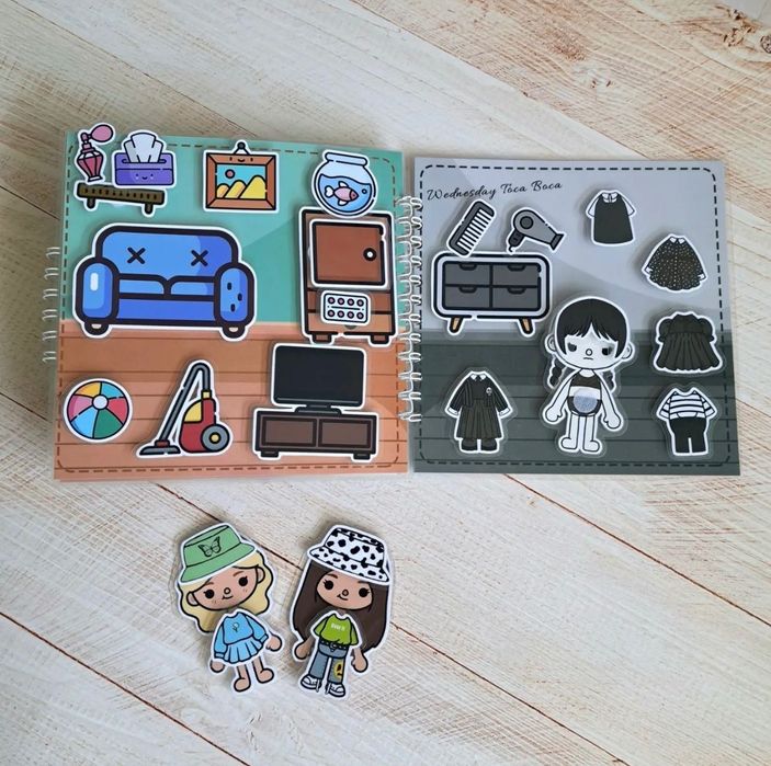 Joc educativ de tip carte „Toca Boca”.