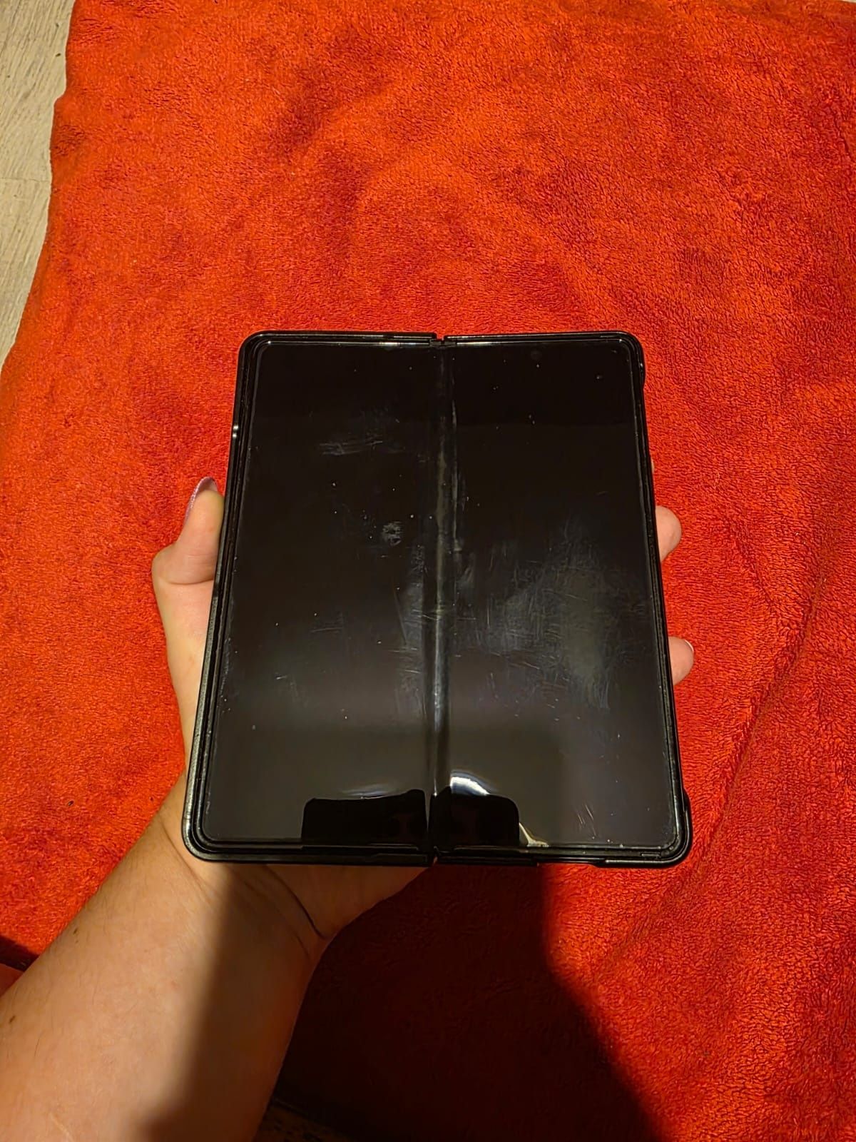 Vând sau schimb Samsung Fold 3