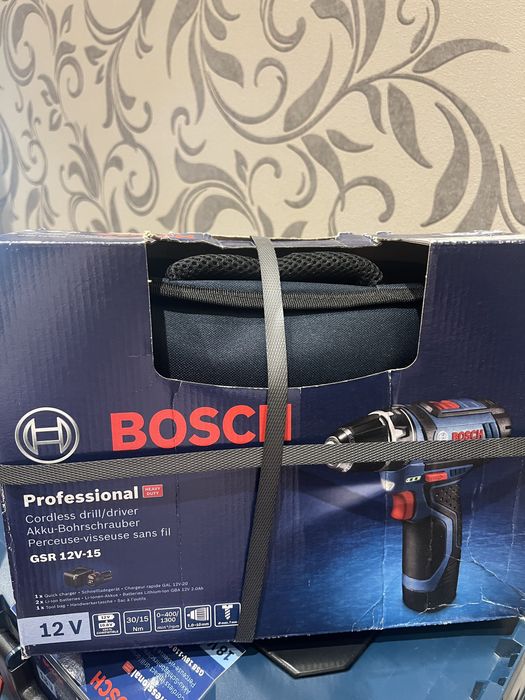 Filetanta Bosch GSR 12V-15 cu 2 acumulatori si inc-Sigilata