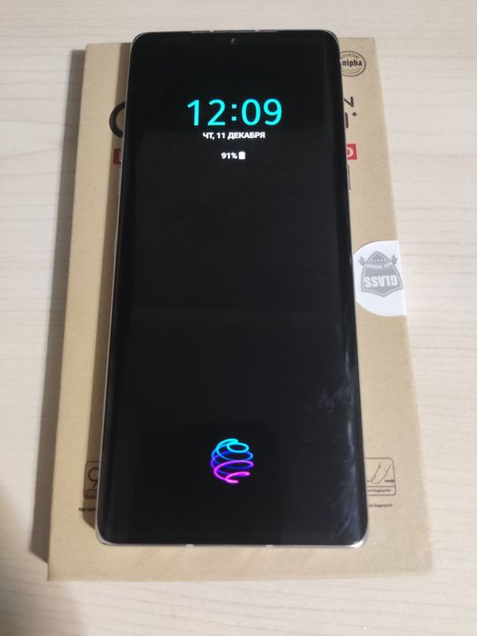 LG VILVET  5G. 8 rom 128 ram