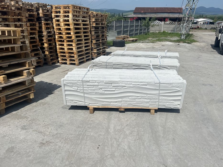 Garduri placi stalpi