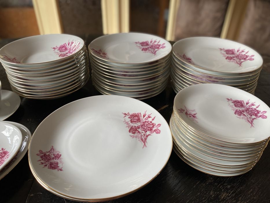 Servici de masa vechi