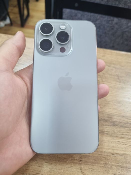 Iphone 15 pro LL/A 128 GB 89%