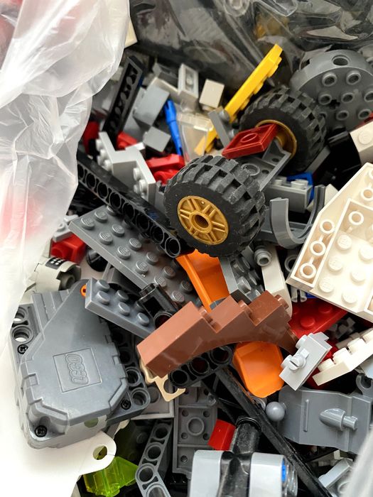 LEGO Piese Originale 9 KG cu cărticele de asamblare