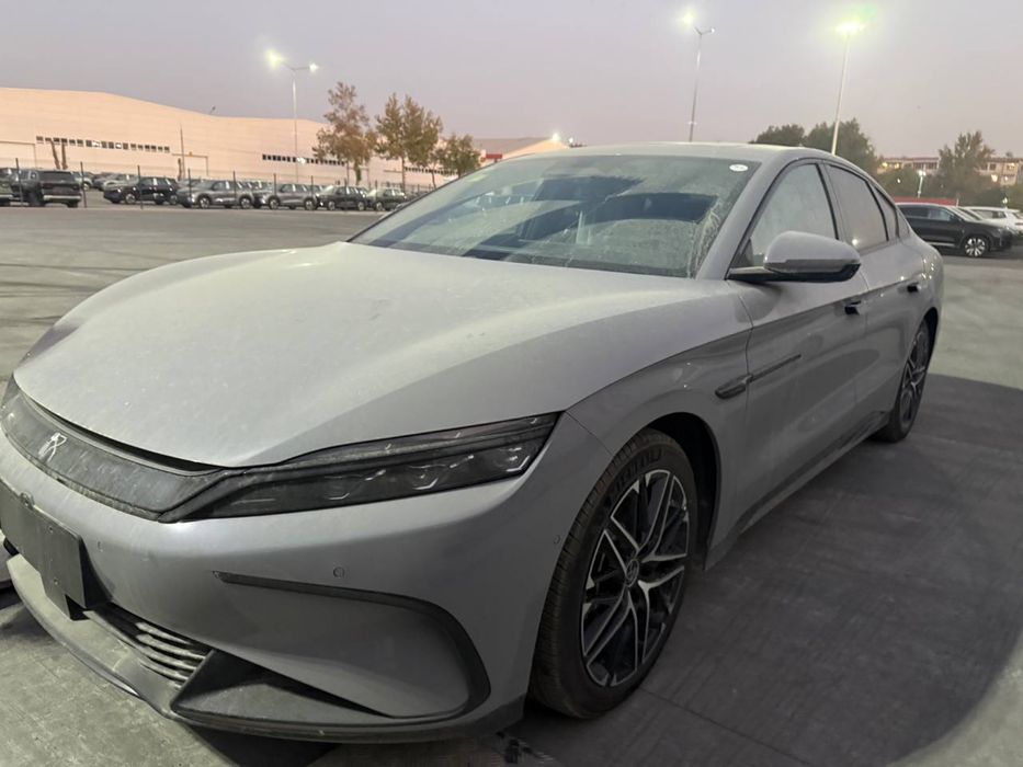 BYD Han 2025 года 701km smart