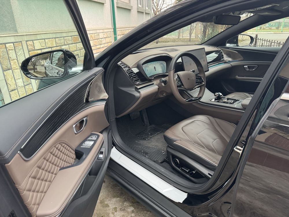 BYD HAN 3.9s Dual Motor 2 ta matorli. 2023. Ofitsalni 8 yil garantiya