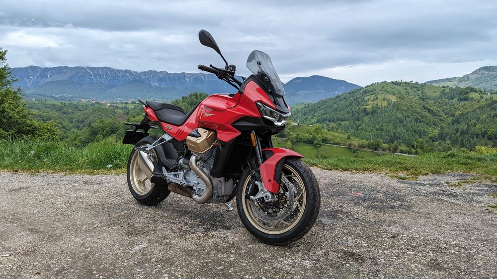 Moto Guzzi V100 Mandello