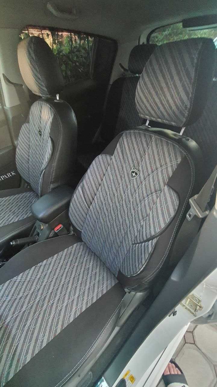 Автомобиль Chevrolet Spark
