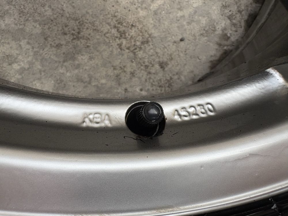 4бр Джанти AEZ + Bridgestone Blizzak LM005 225/60/17 103V