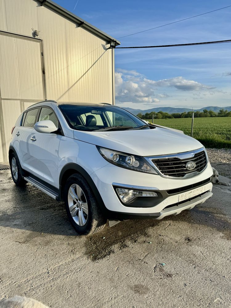 На ЧАСТИ KIA Sportage  3 Led   1.7CRDI 116кс