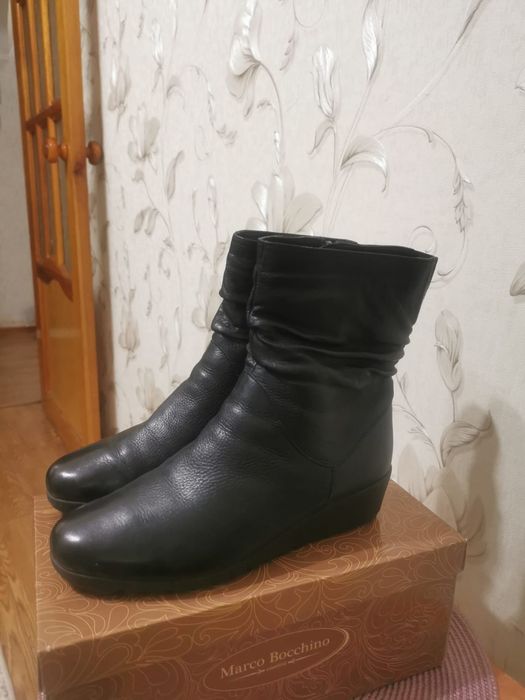 Сапоги женские  продам