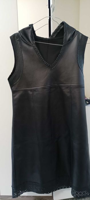 Кожена туника-рокля с качулка