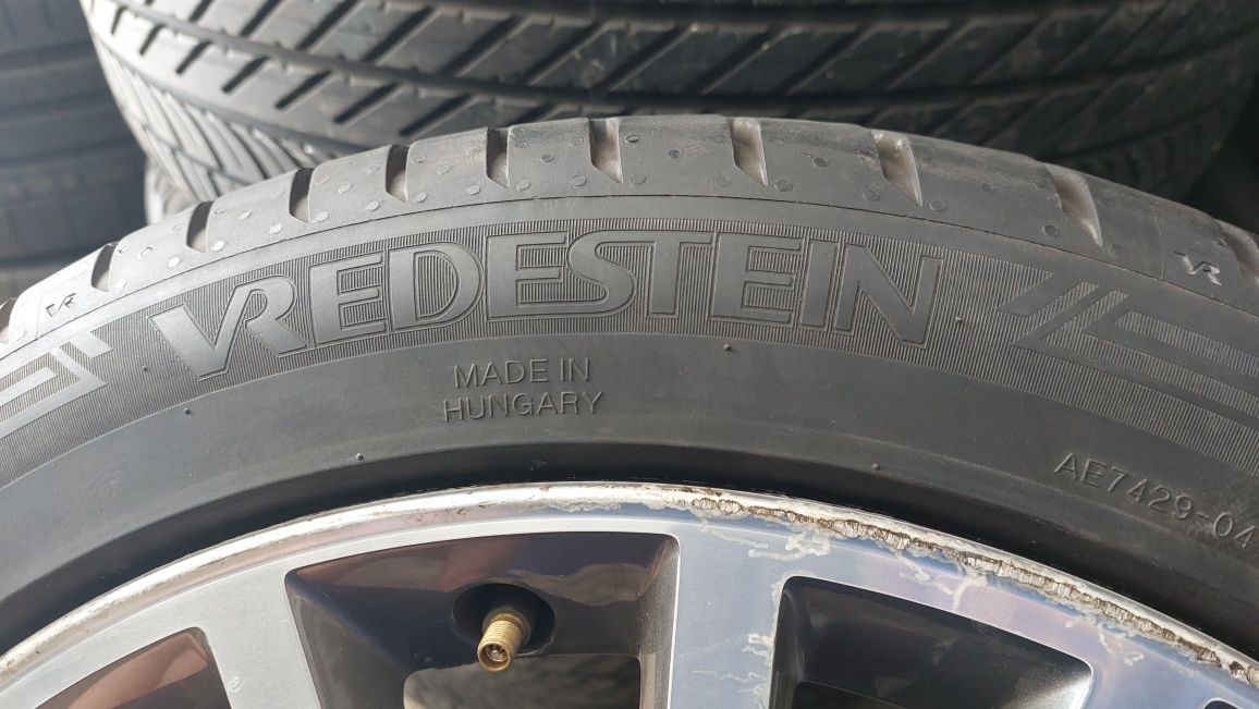 Летни гуми 215/45/17 Vredestein Ultrac 2 броя