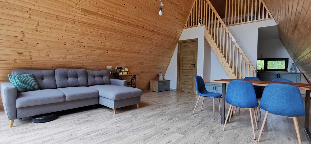 Cabana A-frame Off-Grid în Rimetea